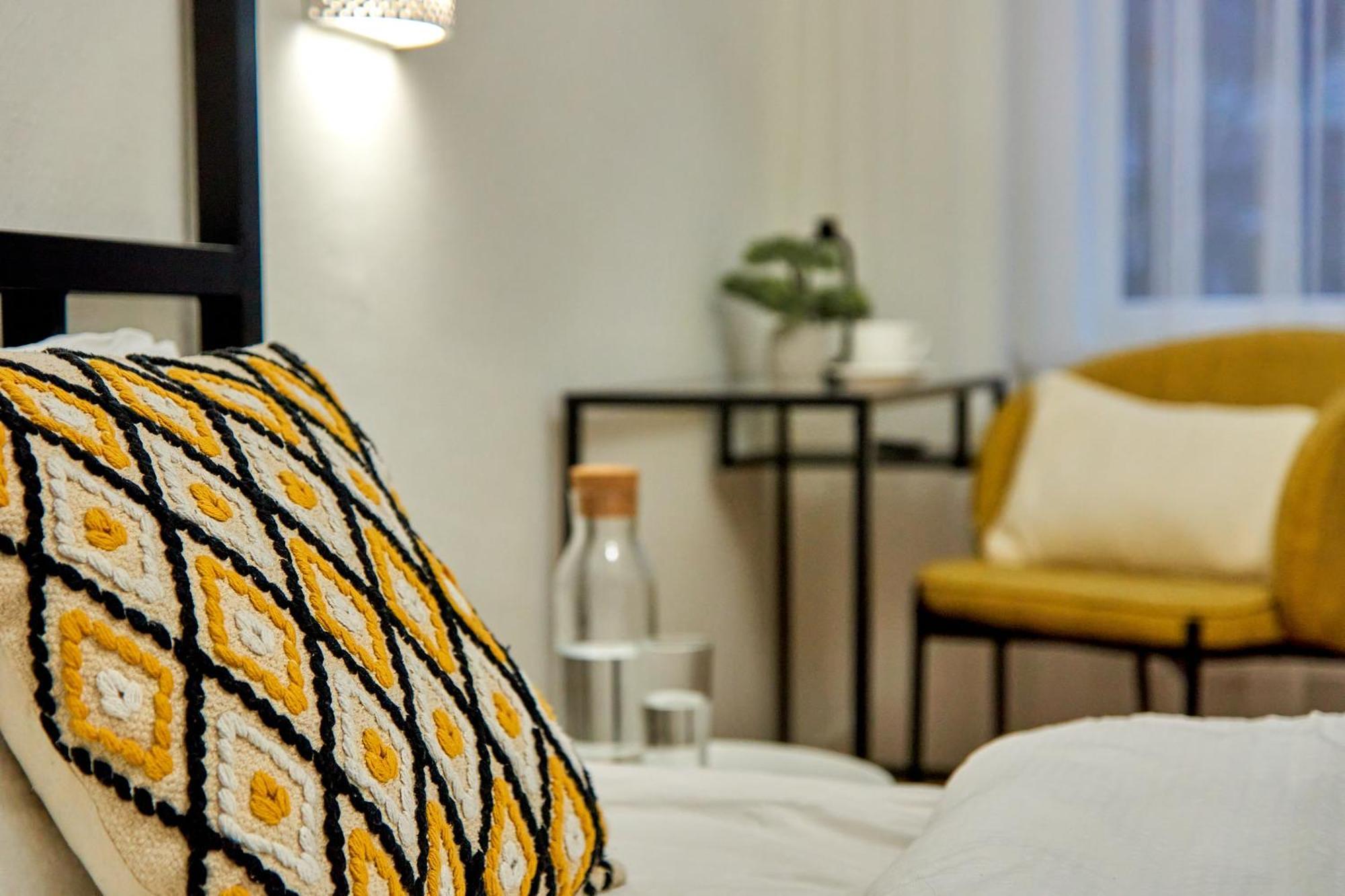 Best Apartments On Kyryla & Mefodia Mukacheve Exterior foto