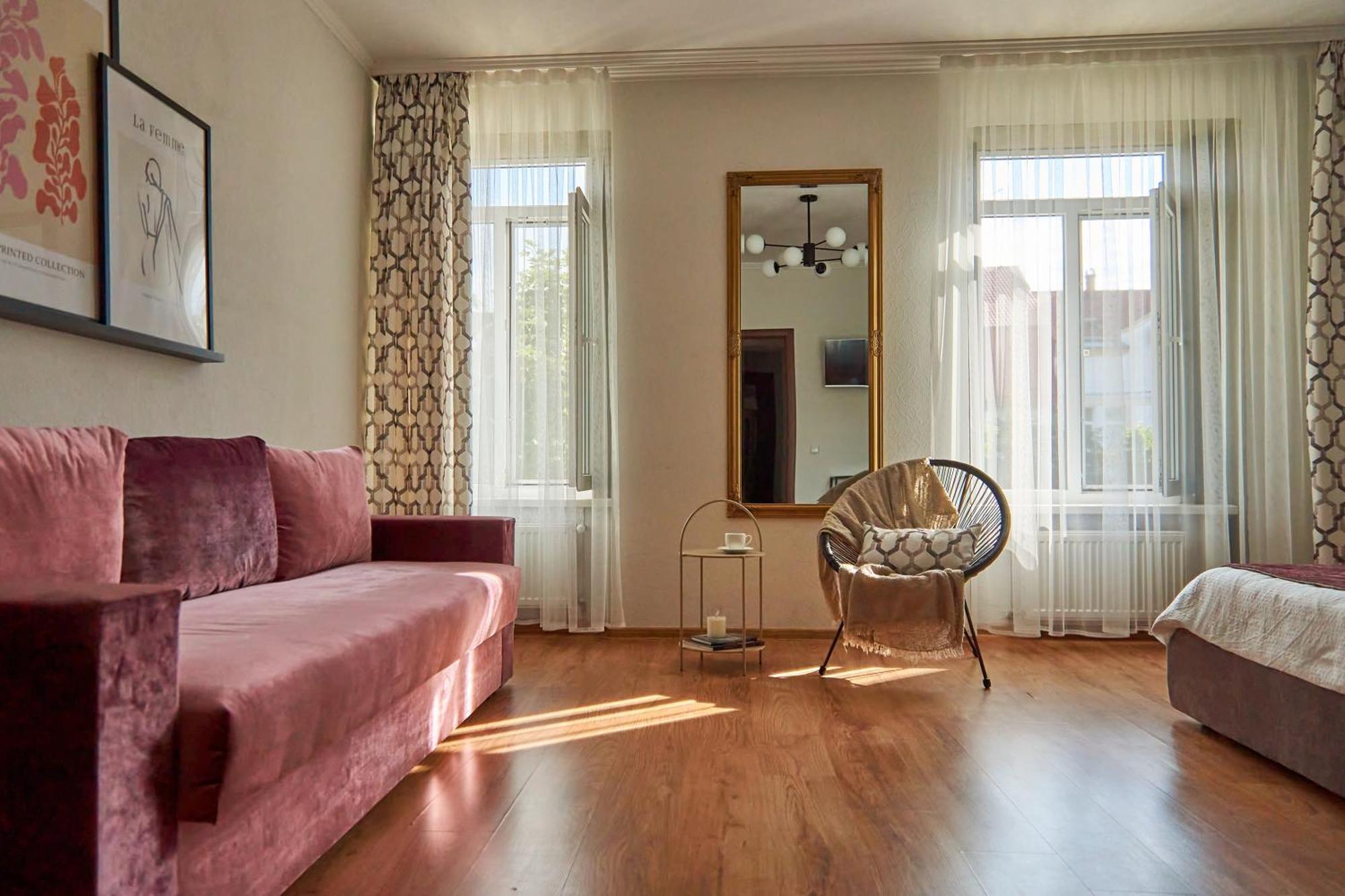 Best Apartments On Kyryla & Mefodia Mukacheve Exterior foto